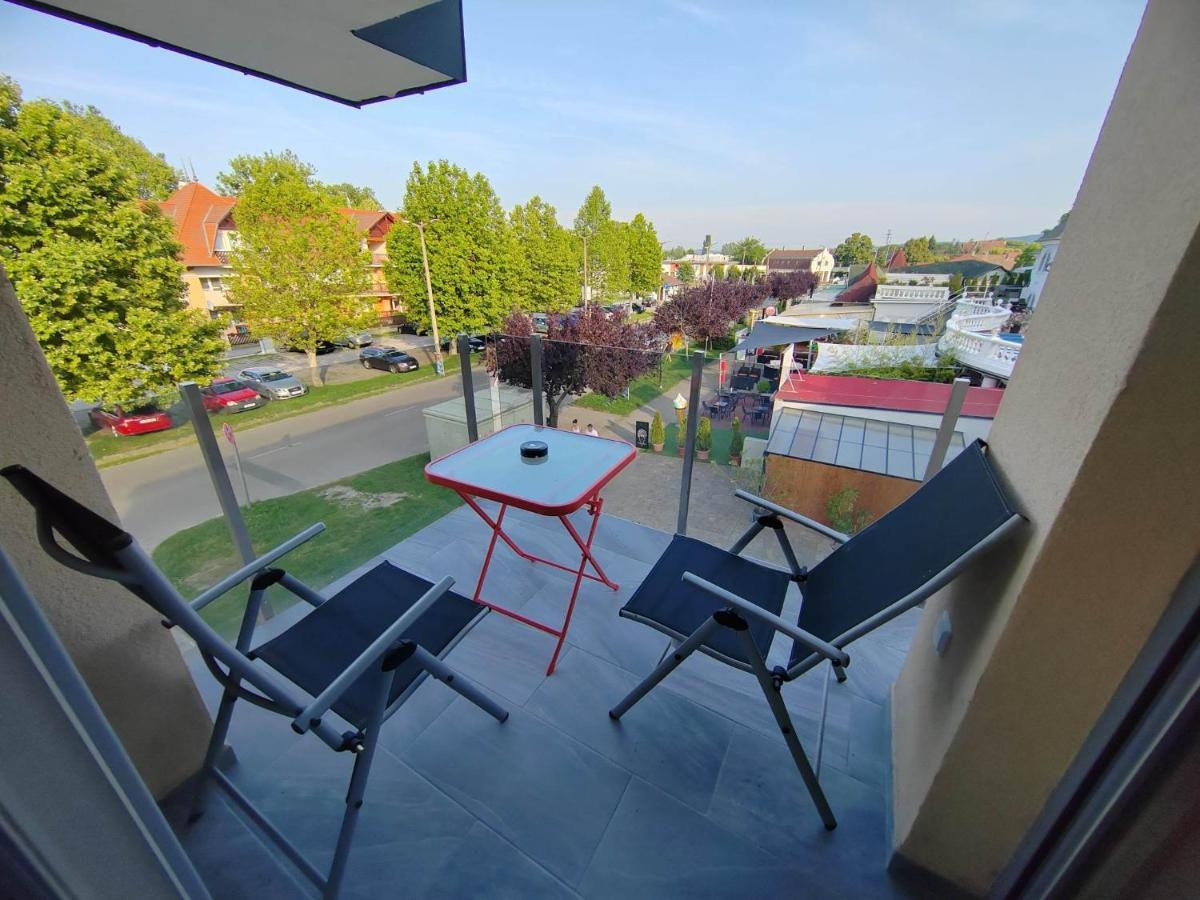 City Panzio Balatonlelle Exterior photo